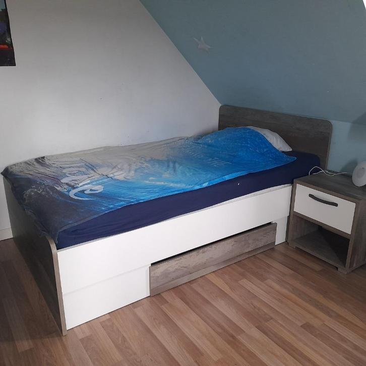 tienerkamer, Huis en Inrichting, Slaapkamer | Complete slaapkamers, Zo goed als nieuw, Twijfelaar, Ophalen