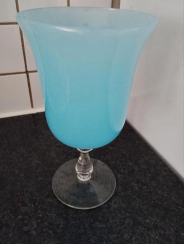 Vintage vaas opaline blue.... zeer goede staat...0478028005 beschikbaar voor biedingen