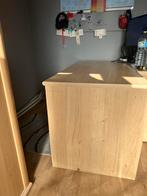 Stevig houten bureau - afmetingen in beschrijving, Huis en Inrichting, Bureaus, Ophalen, Gebruikt, Bureau
