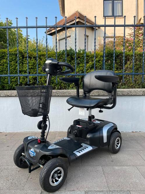 Scootmobiel Vermeiren Venus 4 Sport demonteren nieuwstaat, Diversen, Rolstoelen, Zo goed als nieuw, Elektrische rolstoel, Inklapbaar