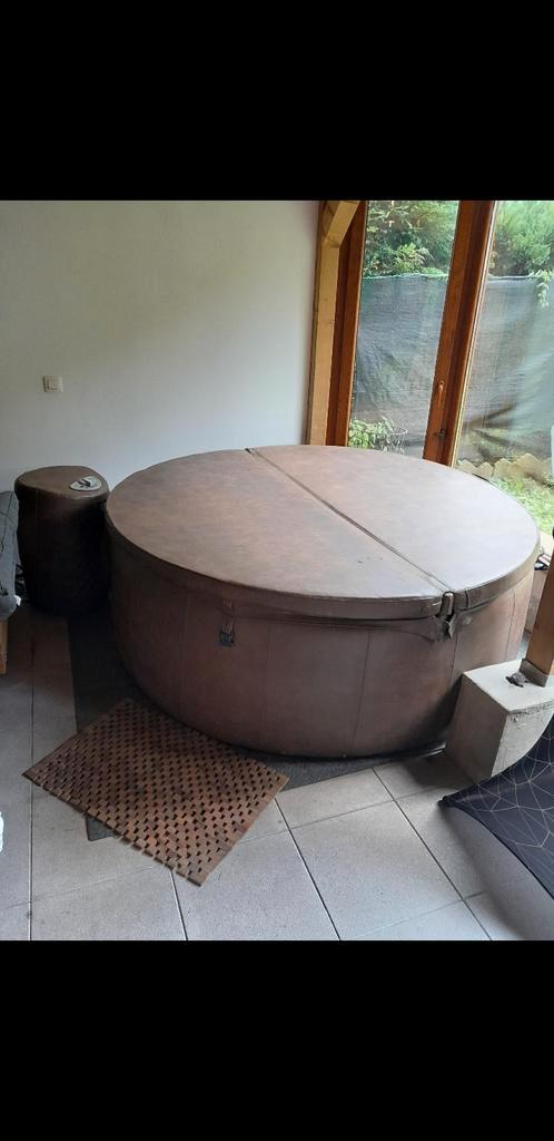 Spa & Softub Resort, Tuin en Terras, Bubbelbaden en Hottubs, Gebruikt, Vast, Filter, Pomp, Ophalen