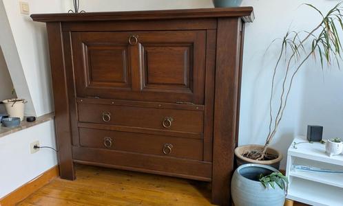 Donkere eiken kast, Huis en Inrichting, Kasten | Dressoirs, Zo goed als nieuw, 100 tot 150 cm, 25 tot 50 cm, Met lade(s), Met klep(pen)