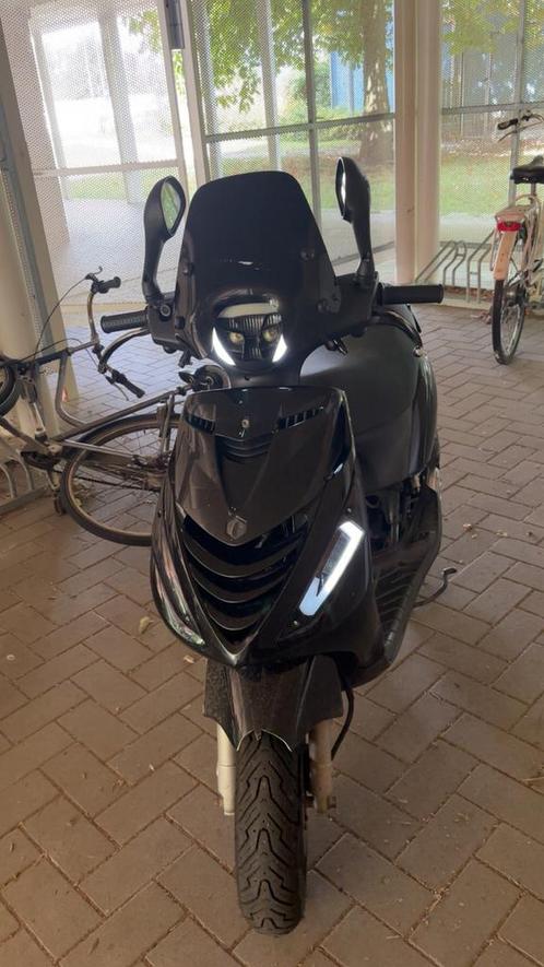 Zip iget a klasse, Fietsen en Brommers, Scooters | Piaggio, Zo goed als nieuw, Zip, Ophalen