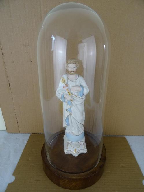 Dôme en verre antique 38 cm statue Joseph à vendre par pièce, Antiquités & Art, Antiquités | Objets religieux, Enlèvement ou Envoi