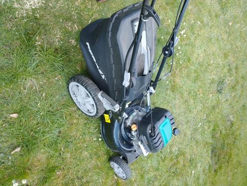 Nouvelle tondeuse autotractée a démarrage électriquei, Tuin en Terras, Grasmaaiers, Nieuw, Benzine-grasmaaier, 40 t/m 49 cm, Cirkelmaaier