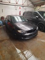 BMW 1 REEKS 120 BENZINE, Auto's, Te koop, Stadsauto, Benzine, Particulier