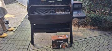 Weber Pellet smoker XL beschikbaar voor biedingen
