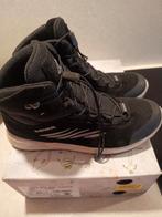 Lowa winterschoenen, Chaussures de marche, Comme neuf, Noir, Enlèvement