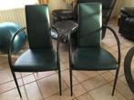 2 Chaises en simili cuir vert disponible sur Jupille, Maison & Meubles, Utilisé, Cuir, Deux