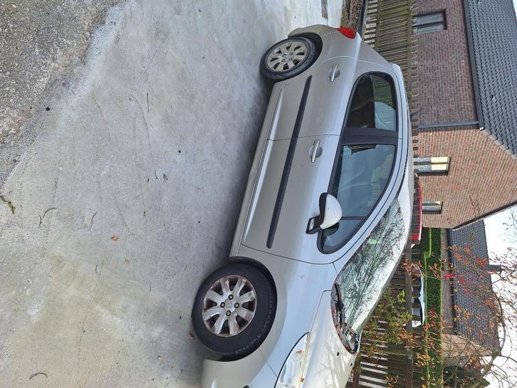 Peugeot 207, Auto's, Peugeot, Particulier, Diesel, Euro 4, Stadsauto, 5 deurs, Handgeschakeld, Beige, Zwart, Stof, Voorwielaandrijving