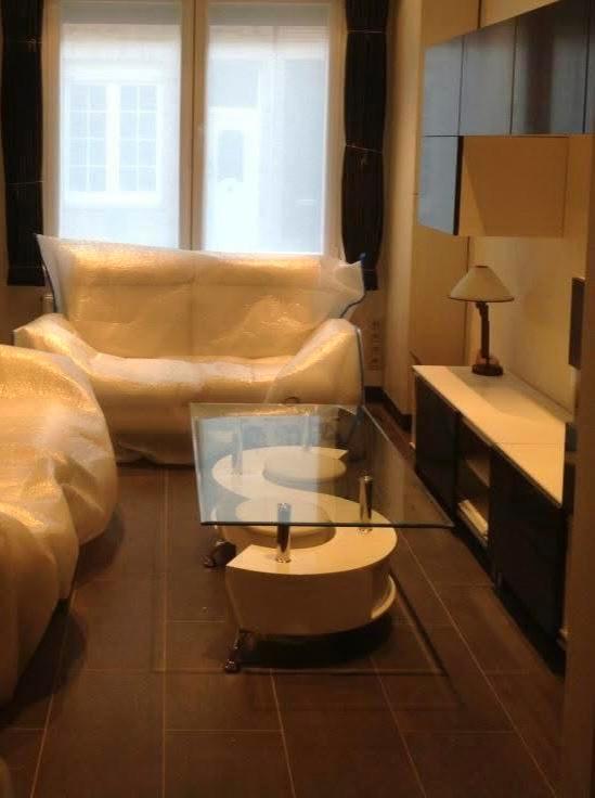 Witte salontafel met opbergruimte en krukjes., Huis en Inrichting, Tafels | Salontafels, Gebruikt, Ophalen