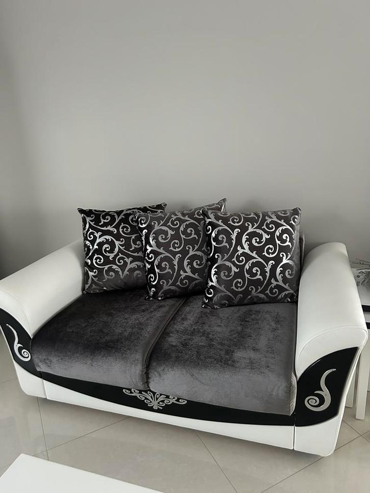 Canape 2 places en tres bon etat, Maison & Meubles, Canapés | Sofas & Chaises Longues, Comme neuf, Enlèvement