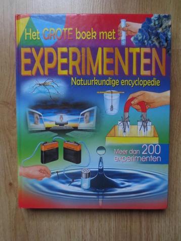 Het Grote Boek met Experimenten beschikbaar voor biedingen