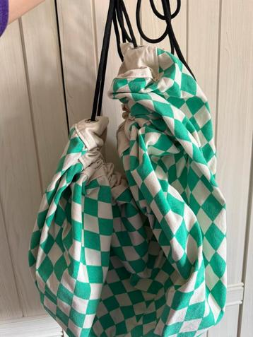 Play and go speelkleed/ opbergzak beschikbaar voor biedingen