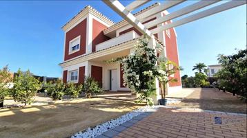 villa 4ch 3sdb sur 560m2 à vendre en Espagne  disponible aux enchères