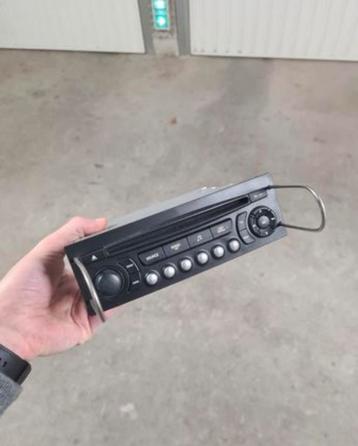 Originele RD4 autoradio | PSA-Citroen beschikbaar voor biedingen