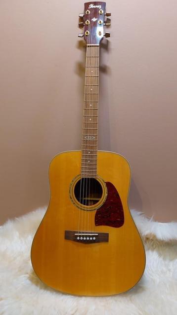 klassieke gitaar (Ibanez Artwood) beschikbaar voor biedingen