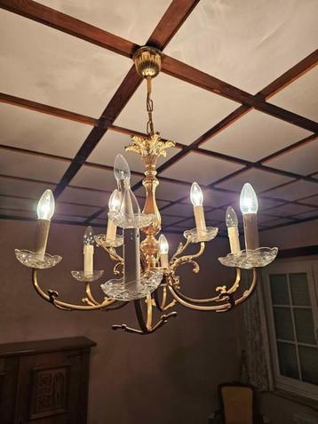 Lustre et une applique murale beschikbaar voor biedingen