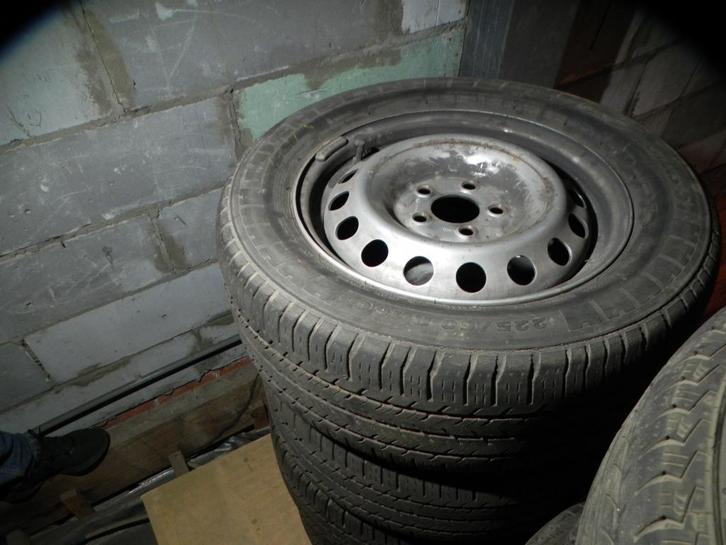 Banden+stalen  Mercedes 4x 225x60 R16 C, Auto-onderdelen, Overige Auto-onderdelen, Mercedes-Benz, Gebruikt, Ophalen of Verzenden