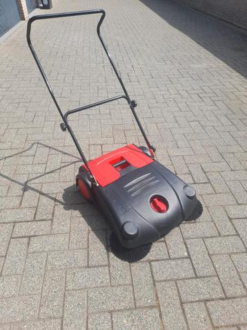 Veegmachine  beschikbaar voor biedingen