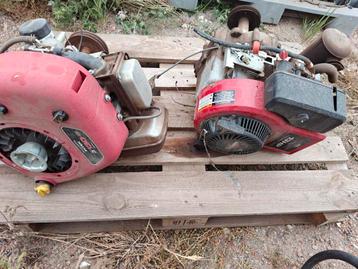2x Briggs &Stratton benzine motor beschikbaar voor biedingen