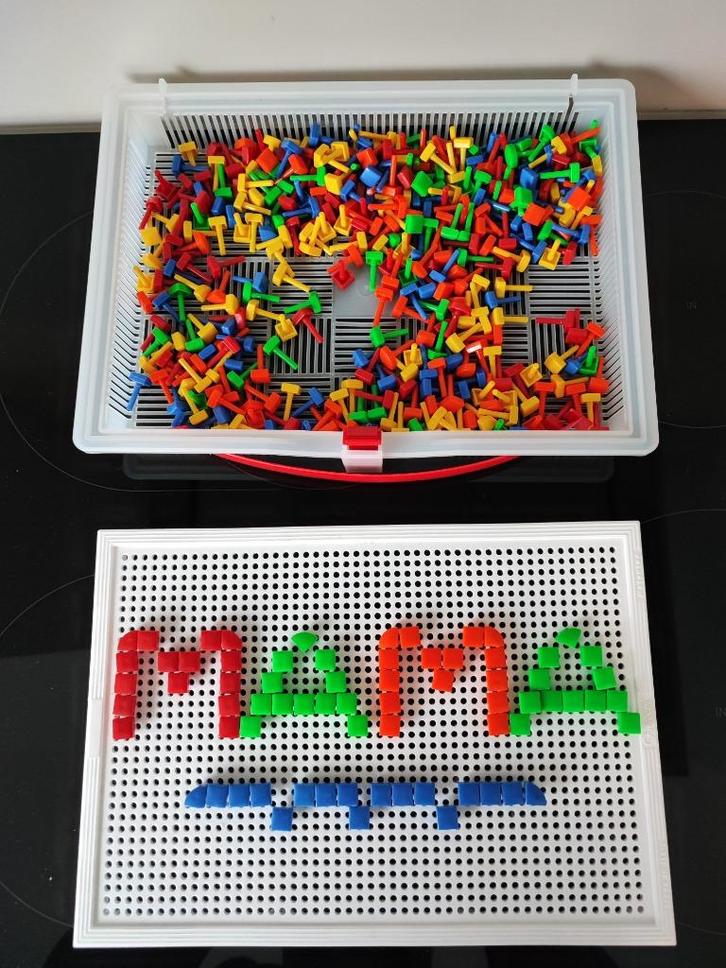 *73	Steekparels  400st/valies   (3+)         * prijsje  19€, Kinderen en Baby's, Speelgoed | Educatief en Creatief, Zo goed als nieuw