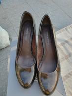 Superbes escarpins en cuir verni taille 42/L 41, Enlèvement ou Envoi, Comme neuf, Escarpins