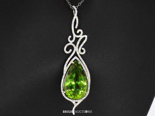 Elegant Pendant with Diamonds and Peridot - Large, Handtassen en Accessoires, Kettinghangers, Zo goed als nieuw, Goud, Zilver