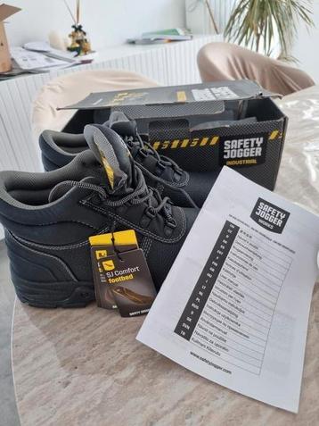 Safety jogger werkschoenen  beschikbaar voor biedingen