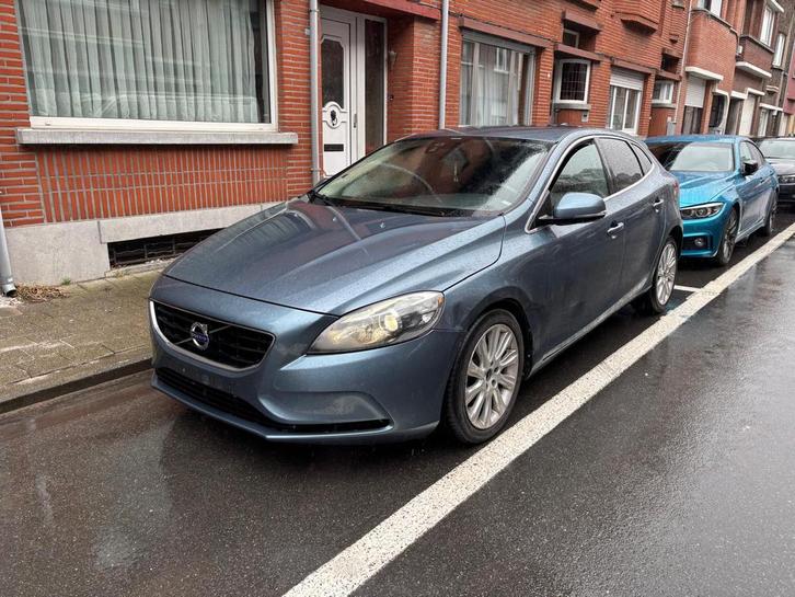 Exportation de Volvo V40 D2 1.6 Diesel Euro5, Autos, Volvo, Particulier, V40, ABS, Diesel, Euro 5, Enlèvement