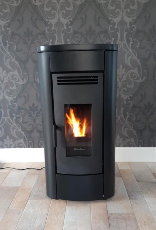 Pelletkachel Extraflame nieuwstaat 9kw 2023 pas onderhoud, Huis en Inrichting, Kachels, Zo goed als nieuw, Pelletkachel, Ophalen of Verzenden