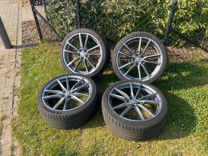 Originele VW Pretoria 19’ velgen in absolute topstaat!, Auto-onderdelen, Banden en Velgen, Velg(en), Zomerbanden, 19 inch, 235 mm