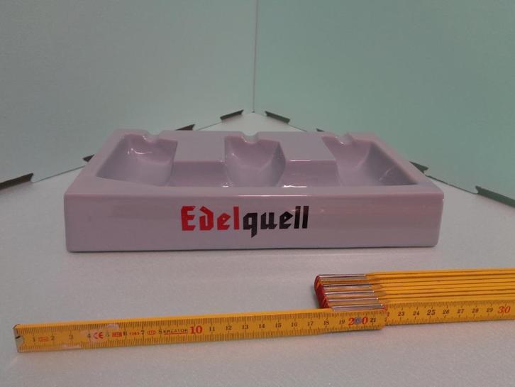 Oude grote rechthoekige EDELQUELL asbak met scheur, Verzamelen, Rookartikelen, Aanstekers en Luciferdoosjes, Gebruikt, Asbak, Ophalen of Verzenden