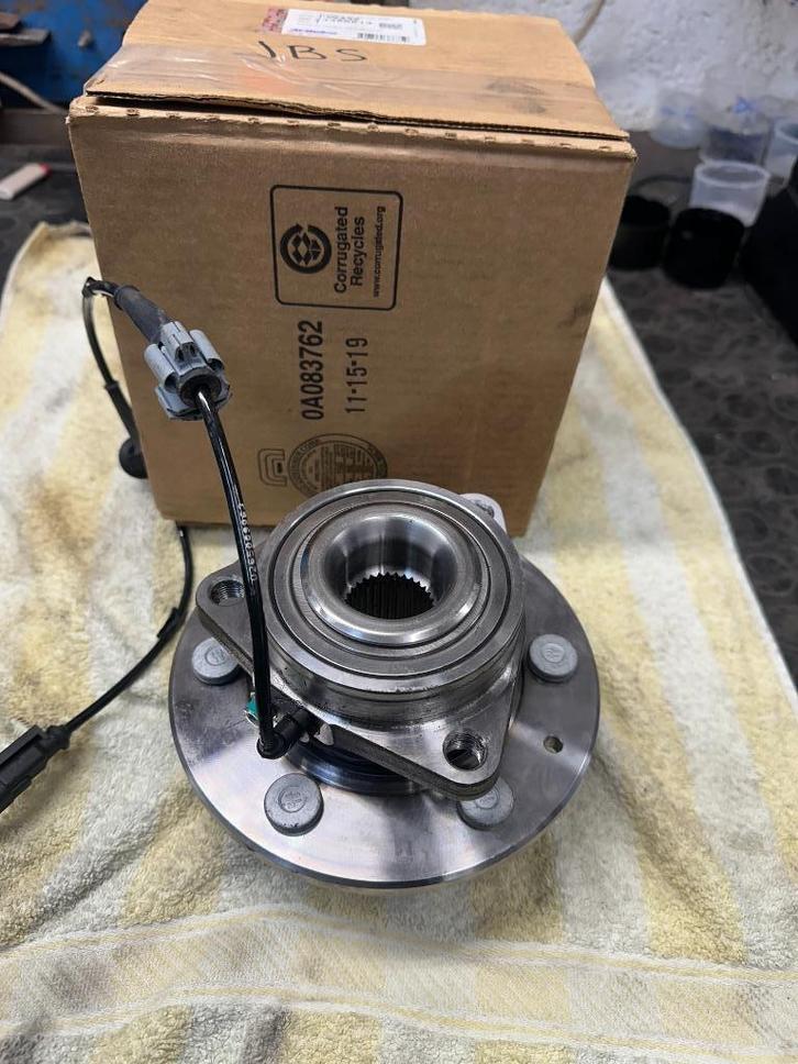 Nieuwe wielnaaf voor Chevrolet Silverado, Cheyenne,.., Auto-onderdelen, Ophanging en Onderstel, Amerikaanse onderdelen, Chevrolet