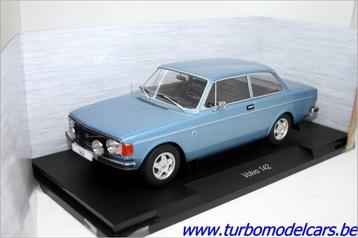 Volvo 142 1973 Lichtblauw 1/18 Model Car Group beschikbaar voor biedingen