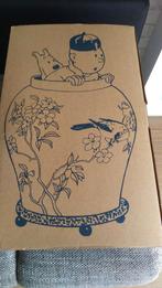 TINTIN GRANDE POTICHE LOTUS BLEU 44CM STRCIT NEUF B/C, Enlèvement ou Envoi, Tintin, Neuf, Statue ou Figurine