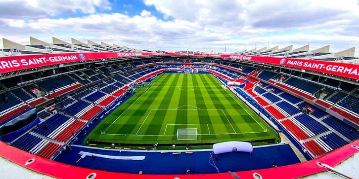 2 x PSG Stadiontour ticket 40! (flexibele datum), Tickets en Kaartjes, Recreatie | Pretparken en Attractieparken