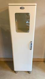 Malibu retro vintage lockerkast, Huis en Inrichting, Ophalen, Gebruikt, Retro vintage