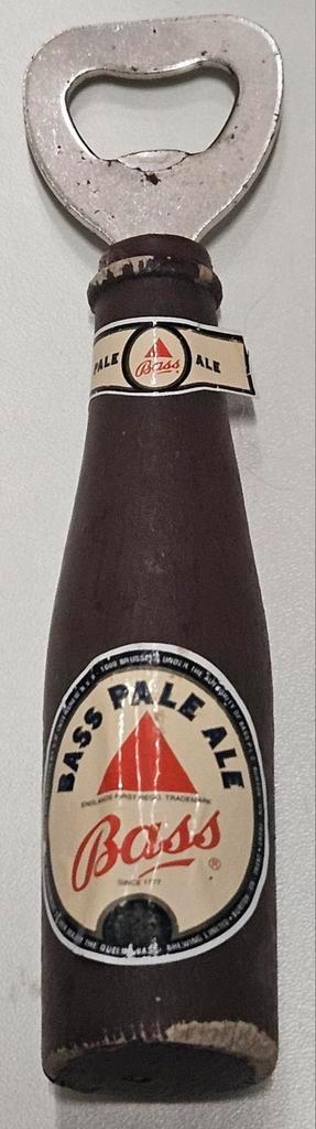 Bass houten flessenopener
Het object op de afbee, Verzamelen, Biermerken, Zo goed als nieuw, Flesopener, Ophalen of Verzenden