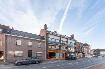 Handelspand/appartement met garage te Sint-Elooijs-Vijve!