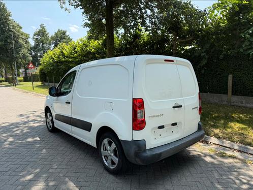 PEUGEOT PARTNER 1.6 HDI LICHTE VRACHT GEKEURD 2011 AIRCO ✅, Auto's, Bestelwagens en Lichte vracht, Bedrijf, Te koop, Airbags, Airconditioning