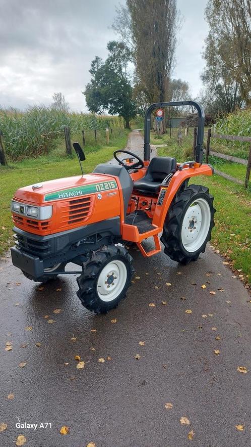 Minitractor hitachi kubota 25pk servo 4x4! NIEUWSTAAT, Zakelijke goederen, Landbouw | Tractoren, Ophalen of Verzenden