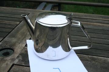 Vintage koffiekan zilver beschikbaar voor biedingen