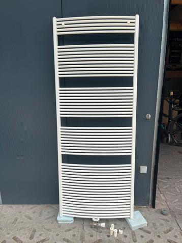 Handdoekradiator beschikbaar voor biedingen