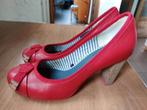 Pumps Tommy Hilfiger maat 38, Vêtements | Femmes, Chaussures, Rouge, Tommy hilfiger, Enlèvement ou Envoi, Escarpins