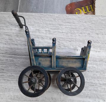 Trolley voor poppen, teddyberen... beschikbaar voor biedingen