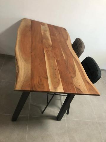 Table • Cuisine • Bois d’acacia  beschikbaar voor biedingen