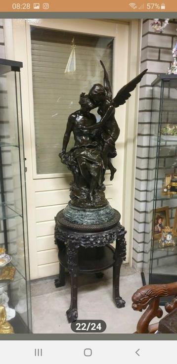 Vous recherchez des statues anciennes en bronze et/ou en mar, Enlèvement
