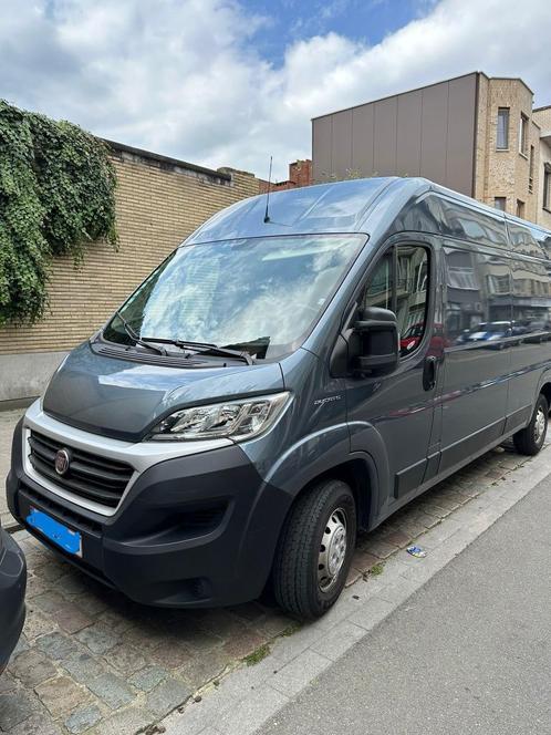 Fiat Ducato, Autos, Camionnettes & Utilitaires, Particulier, Fiat, Diesel, Euro 6, 5 portes, Boîte manuelle, Argent ou Gris, Noir