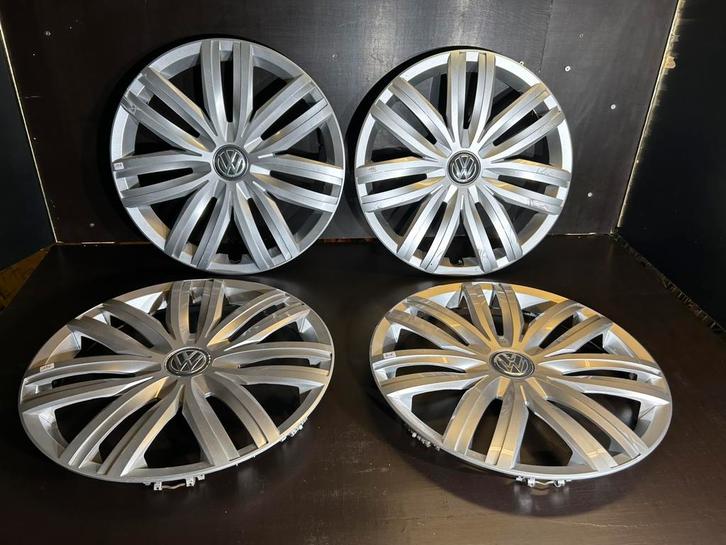 4 enjoliveurs vw caddy passât touran golf 6,7,8 16", Autos : Divers, Enjoliveurs, Utilisé, Enlèvement ou Envoi
